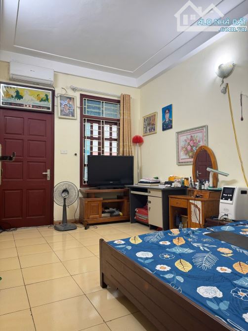 CỰC HIẾM ĐỊNH CÔNG HOÀNG MAI 50M2*5T LÔ GÓC 2 THOÁNG, GẦN ÔTÔ, GIÁ ĐẦU TƯ CHỈ 8.8 TỶ