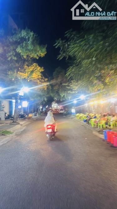 Mặt Tiền Ngang Lớn Ngay đường 3/2 - Nguyễn Ngọc Lộc Kinh Doanh Siêu Vip