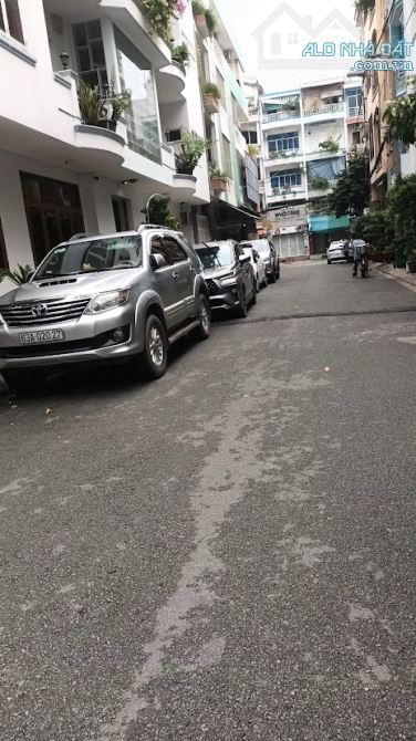 Bán Nhà 4 Tầng BTCT (4m x 20m), Hẻm Xe Tải, Tô Hiến Thành, Trung Tâm Quận 10, Chỉ 20.4 Tỷ