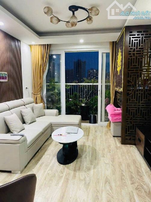 CHCC CC Phú Gia Residence Nguyễn Huy Tưởng 103m2 3PN full đồ đẹp, sẵn sổ.