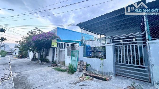 Bán nhà Khu Dân Cư Hòn Xện - Tặng nhà cấp 4