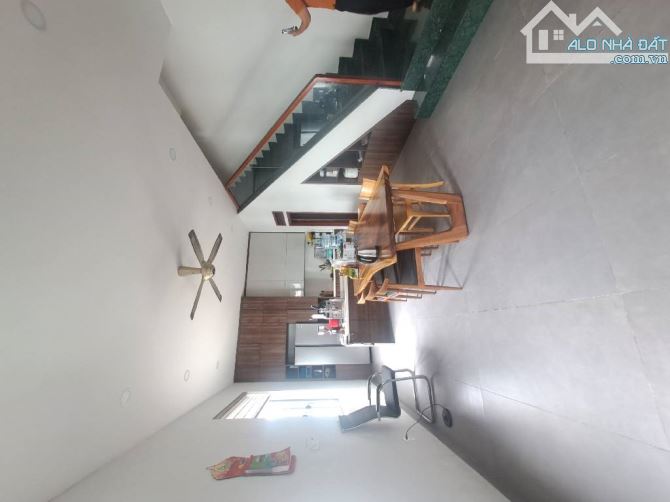Nhà 5 TẦNG mặt tiền đường THẠNH LỘC 15 phường THẠNH LỘC Q12 DT 63/120m2(5,5x20)💲11 tỷ