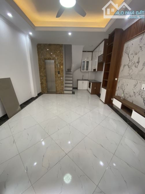 BÁN NHÀ BÙI XƯƠNG TRẠCH, KINH DOANH, THANG MÁY, Ô TÔ, DT 40M2, GIÁ 9.5 TỶ