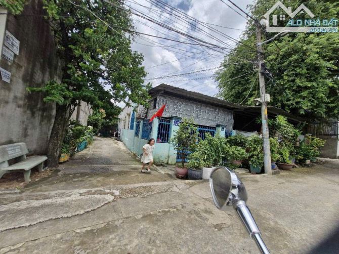 BÁN NHÀ  HẺM Ô TÔ 89M2 ĐƯỜNG NGUYỄN XIỂN P. LONG THẠNH MỸ GIÁ 3 TỶ 5