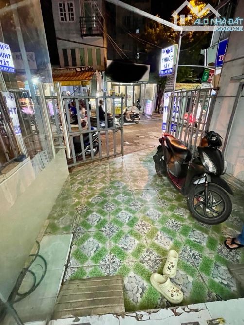 Mặt tiền đường Bùi Quang Là P.12 GV, 2 tầng 102m2, nhỉnh 10 tỷ