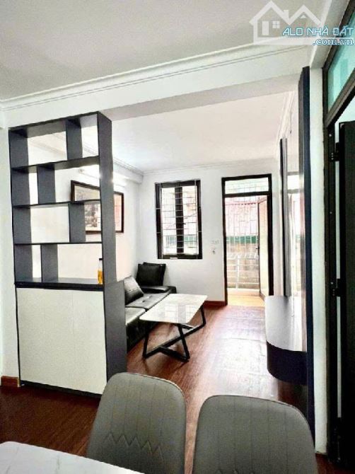 CCMN đường Láng_Đống Đa_2 ngủ 2 wc_64m2 bao thoáng sáng