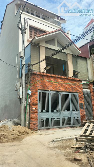 🎆Bán Nhà 4 Tầng Ngô Xuân Quảng Trâu Quỳ -102m MT rộng - Ô TÔ ra vào -Đầy Đủ công năng