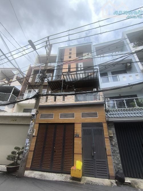 Nhà Hẻm 350 Nguyễn Văn Lượng P16-GV. DT : 7.7x13 DTSX: 223m2. Nhà 1 Trệt 3 Lầu Giá 12.5 tỷ
