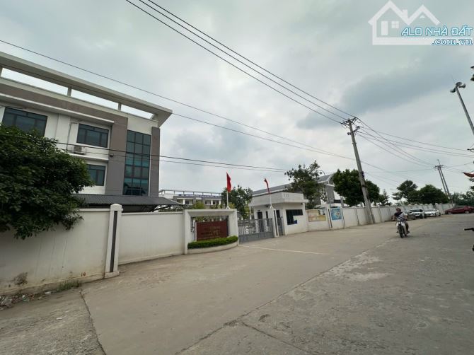 GIÁ ĐẦU TƯ-OTO 7 CHỖ NHỦ TRONG NHÀ - FULL THỔ CƯ- GẦN CẦU THƯỢNG CÁT -🔥 Giá :Nhô 3 tỷ