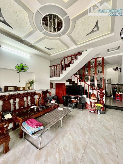 BÁN NHÀ NGUYỄN THỊ KIỂU Q12 - 2 TẦNG 56M2 ( 4.5M X 12M) - 3.24 TỶ - HẺM 5M THÔNG