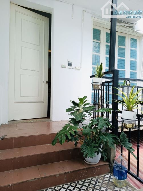 Bán căn hộ 200m2, biệt thự Pháp cổ, quận Hoàn Kiếm