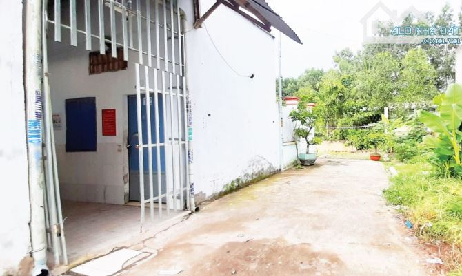 Cần tiền bán nhanh dãy trọ 12P, đang KD ổn định, SHR, Giá 990tr.