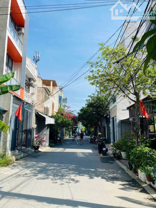 Nhà mới 3 tầng – 51m² – Đông Nam thoáng mát – Giá chỉ 4.7