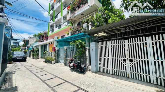 Bán căn nhà hẻm ô tô, Phương Sơn, Nha Trang, cách 23/10 chỉ 100m Diện tích 88m2 (ngang 5m