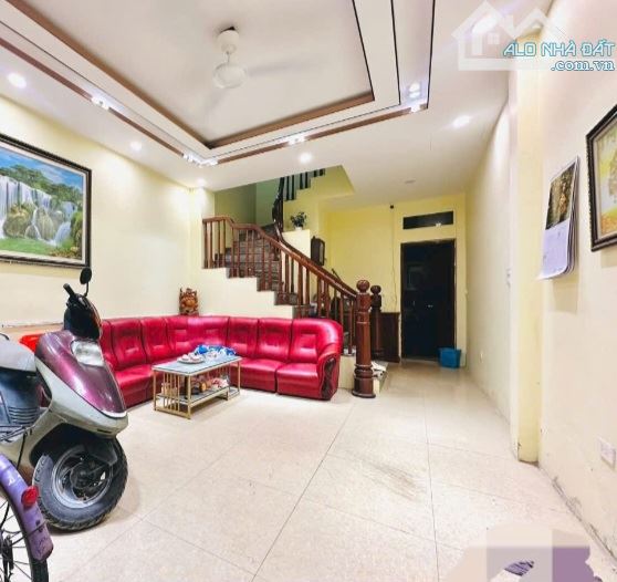 🌻 BÁN NHÀ NGUYỄN ĐỨC CẢNH 9,5 TỶ/ 43M2/50M2/4 TẦNG/ MT4,1M - Ô TÔ ĐỖ CỔNG - HAI THOÁNG.