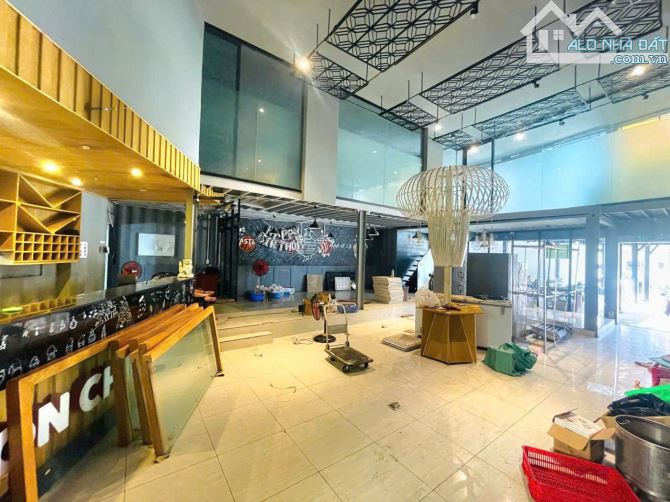 Cho thuê mặt bằng 300m2 mặt tiền Võ Thị Sáu vị trí đẹp tập trung nhiều thương hiệu lớn