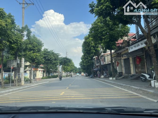 Bán đất 118m mặt đường kinh doanh gần trường đại học tại Xuân Khanh - Sơn Tây