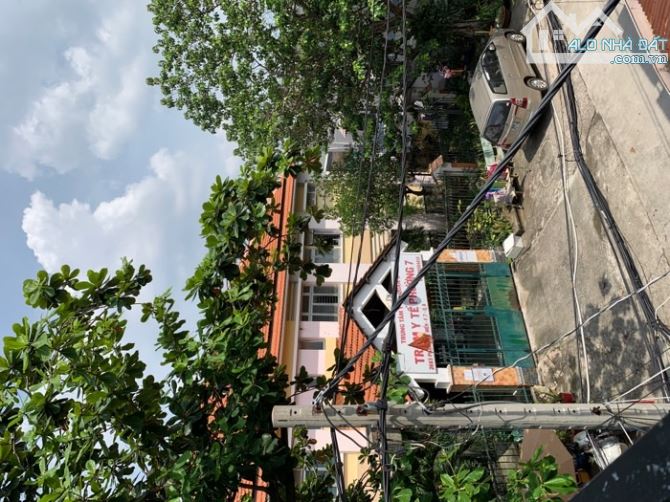 Bán nhà hẻm 2683 Phạm Thế Hiển quận 8