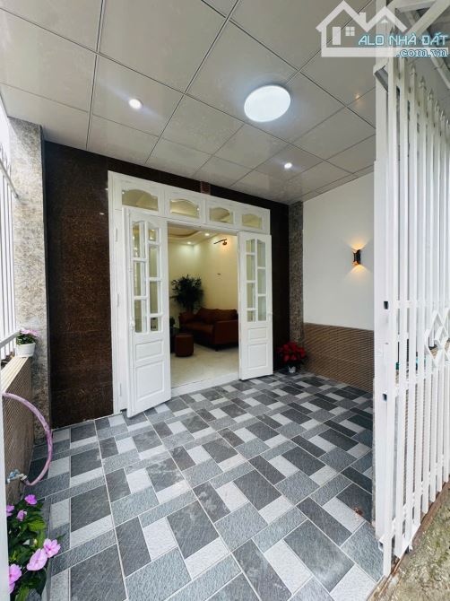 BÁN NHÀ XÔ VIẾT NGHỆ TĨNH - GIÁ 2 TỶ 550