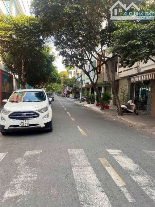 Bán 259.4m2 đất mặt tiền Nguyễn Lương Bằng, full thổ cư, tiện kinh doanh buôn bán
