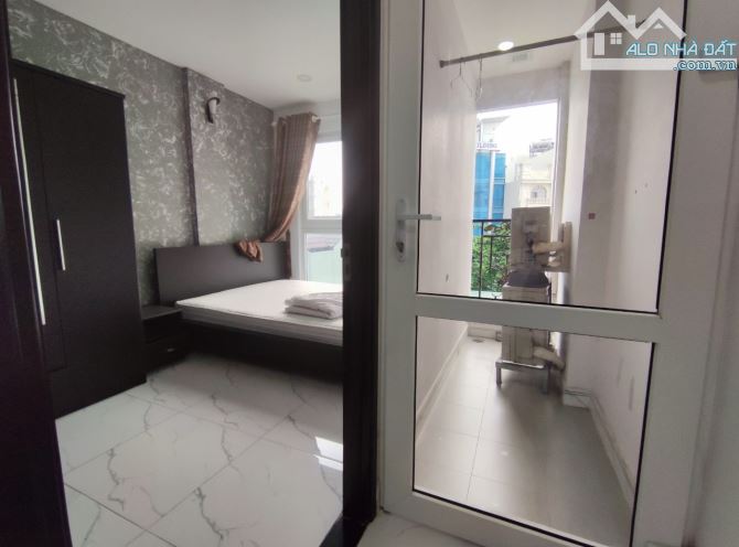 Bán tòa CHDV Trường Sơn sân bay 7x28m  1h6 tầng 200m2 giá chỉ 50 tỷ tl