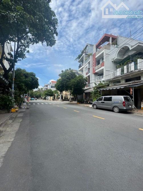 Nhà Mặt Tiền Kinh Doanh Đường Nhựa 16m, Diệp Minh Châu, Tân Phú, 13.9Tỷ, 664m2(4x16),4Tầng