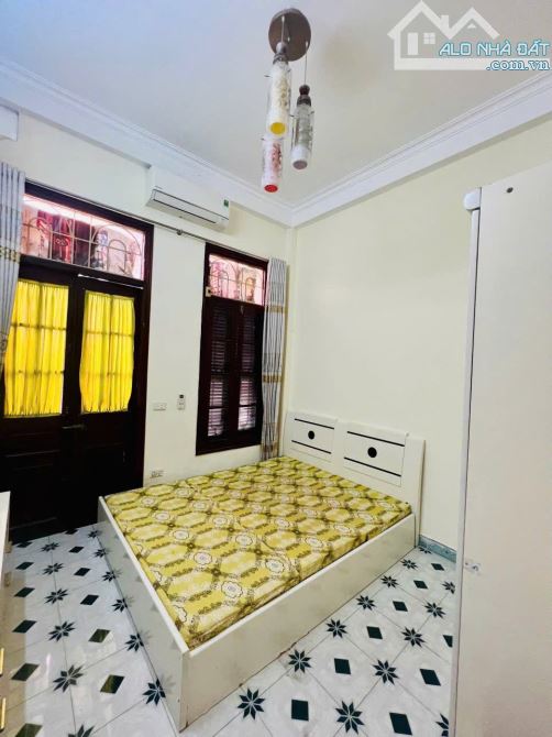 CẦN BÁN GẤP NHÀ GẦN TRƯỜNG THPT KHƯƠNG HẠ - 9,1 TỶ