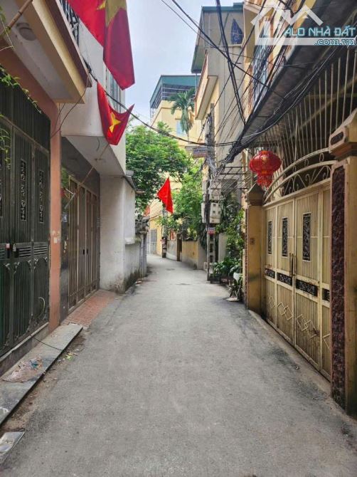 TÔI  ĐANG CẦN BÁN  CĂN NHÀ 38M2 X 5 TẦNG TẠI KHU ĐÔ THỊ TÂY NAM LINH ĐÀM GIÁ 6 TỶ 350TR