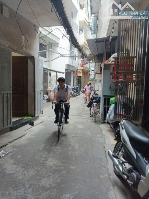Bán nhà Láng Hạ, lô góc, ngõ nông, giá đầu tư, 63m2, 3 tầng, giá 9 tỷ