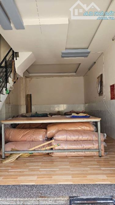 NGAY 26/3 GẦN AEON TÂN PHÚ- HẺM TRƯỚC NHÀ 4M- 81M2(9x9)- NHÀ 2 TẦNG ĐÚC THẬT. CHỈ HƠN 4 TỶ