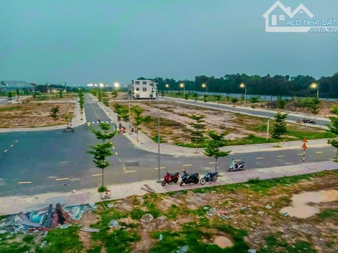 Chủ kẹt tiền thanh lý 80m2 đất ngay trung tâm hành chính lúc mua 800 hơn giờ bán 650tr
