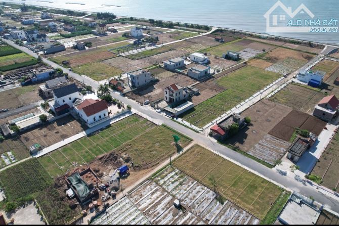 Bán đất mặt biển Quất Lâm, lô góc, ô tô tránh, kinh doanh, 100m2 giá nhỉnh 3 tỷ