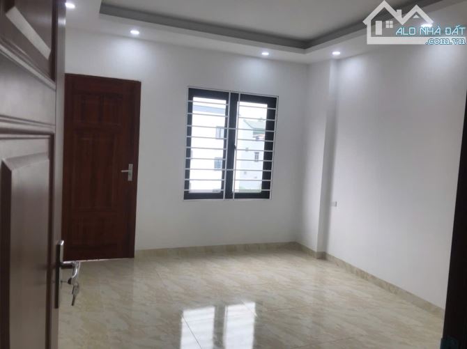 Cần Bán Nhà Mới Xây - Thang Máy chờ - 45m2 - 3.5 tầng - Thượng ĐÌnh - Thường Tín 5.85 Tỷ