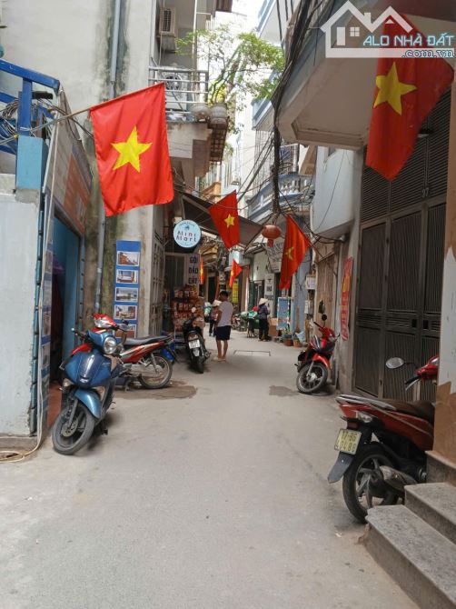 Bán nhà Thái Thịnh, ngõ rộng, 30m ô tô, 7T thang máy, tặng full NT xịn, 40m2, giá 14 tỷ