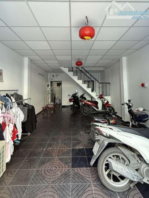BÁN GẤP NHÀ HẺM XE HƠI ÂU CƠ , 6M2 , 4,4 x 15 , 5 TẦNG , 6PN . GIÁ NHỈNH 8TỶ
