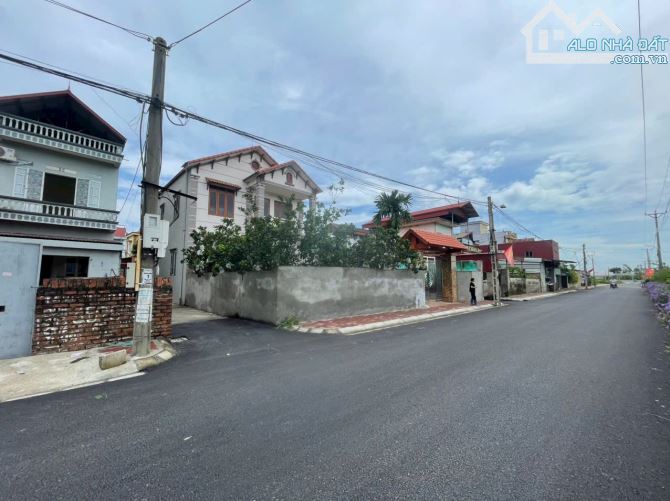 100m Hoàng Dương ,Mai Đình Sóc Sơn,Sát Kcn Nội Bài,Đường trước đất 8m chỉ hơn 4 tỉ.