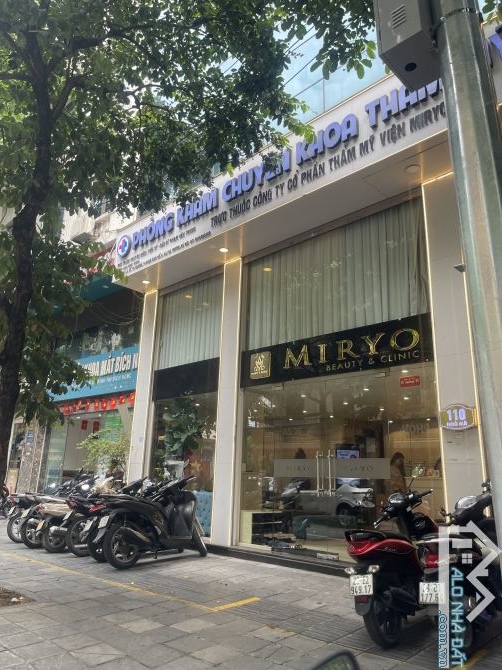 Bán khách sạn 9 tầng phố Liễu Giai, 100m2, dòng tiền 200 triệu/tháng, 68 tỷ