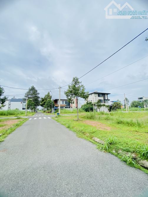 Bán đất đường Lê Anh Xuân, Long Tâm, Bà Rịa - Giá bán: 2 tỷ 400 triệu, DT: 88m2