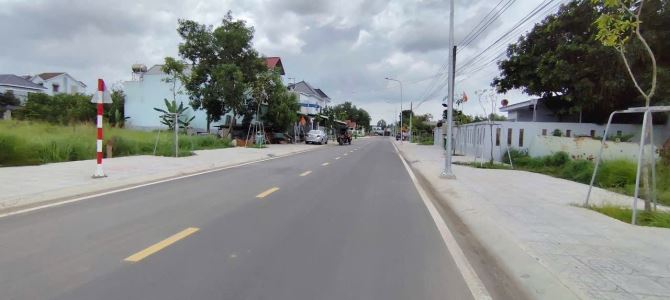 CHỦ GỞI BÁN ĐẤT (DT: 238M2) TRUNG TÂM TP. TÂN UYÊN TỈNH BÌNH DƯƠNG. GIÁ CHỈ 1,8 TỶ