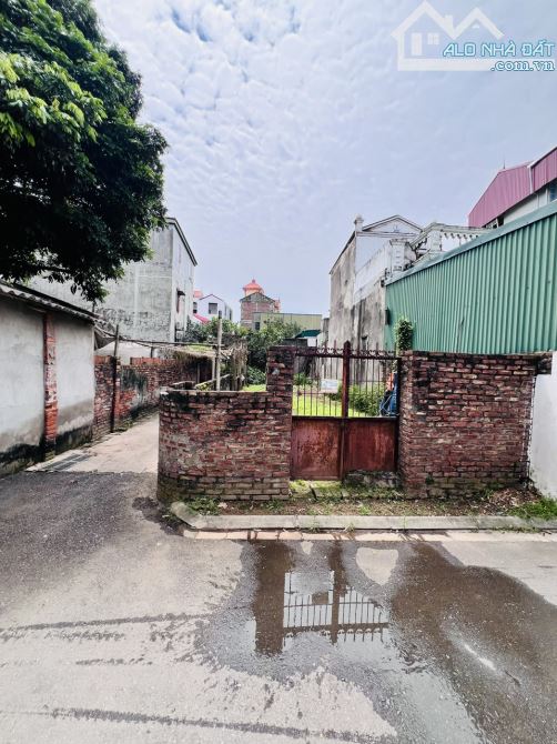 BÁN ĐẤT KIM SON GIA LÂM-Ô TÔ TẢI VÀO ĐẤT-LÔ GÓC-NGÕ THÔNG-92M2-MT 5M-5,25 TỶ.