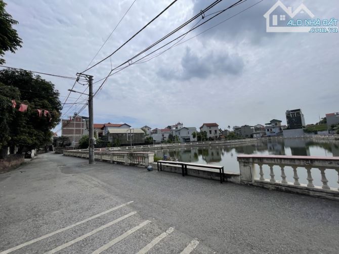 Bán 40m2 Bát Khối - Đông Dư, đường ô tô tránh, vỉa hè, gần hồ điều hoà