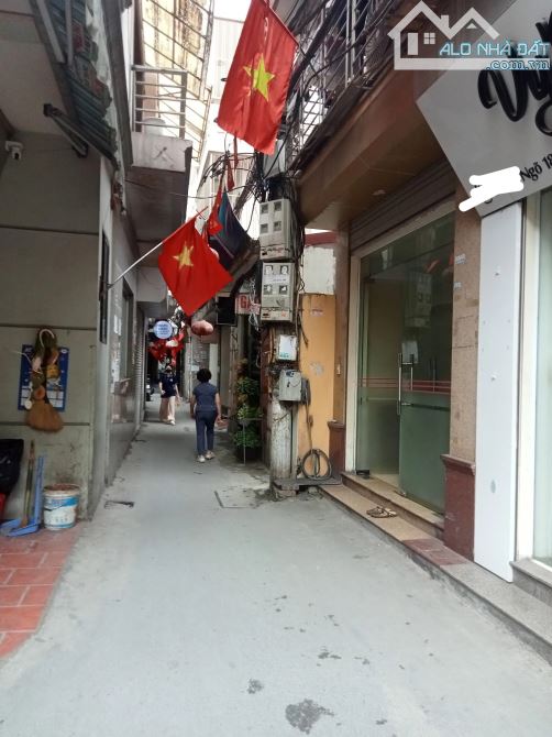 Bán nhà riêng mặt ngõ thông kinh doanh Chùa Láng, Đống Đa, 45m2, mặt tiền 7m, 13 tỷ