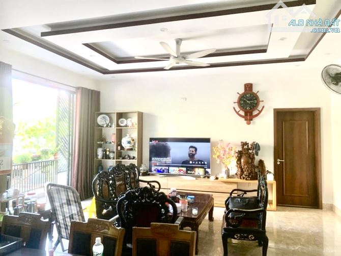 BÁN NHÀ LÔ GÓC MẶT TIỀN - 3 TẦNG – 136 M2 NGANG 18M - NGAY PHAN ĐĂNG LƯU - GIÁ CHỈ 24 TỶ