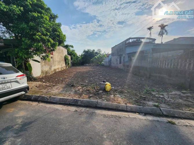 Bán mảnh đất 375m2 mặt tiền 11 m mặt đường Hoà Nghĩa, Dương Kinh giá tốt.