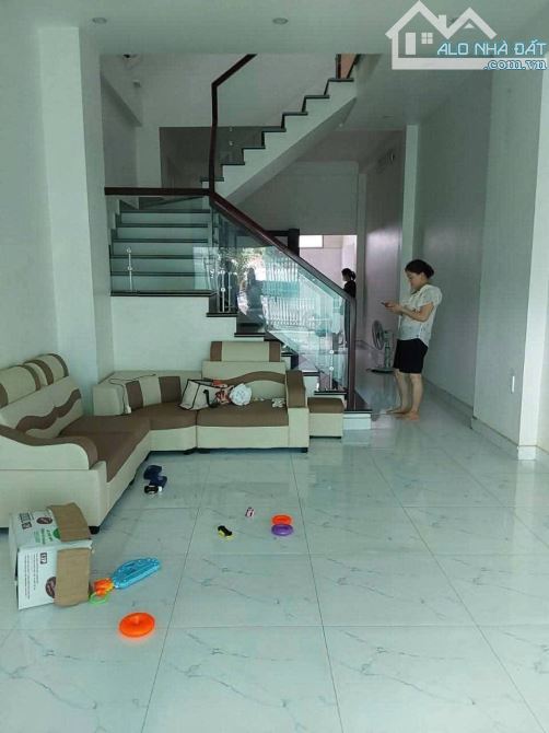 🔥 Nhà 3 tầng 86m² – MT 6,3m – Tuyến 2 QL5, Hùng Vương chỉ 3,8 tỷ 🔥