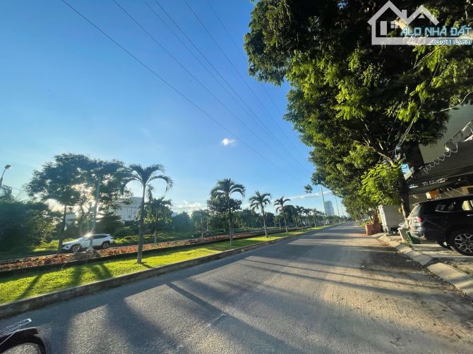 Bán 100m đất sạch đẹp mặt tiền đường Mỹ an 12 Khu Mỹ An gần ĐH Kinh tế Đà Nẵng giá 10,6 Tỷ