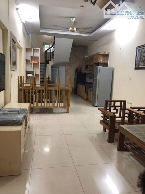 Nhỉnh 6 Tỷ Nhà PHỐ TƯ ĐÌNH LONG BIÊN 50m 4 tầng,MT 4,2m Ô TÔ KINH DOANH GẦN AEON