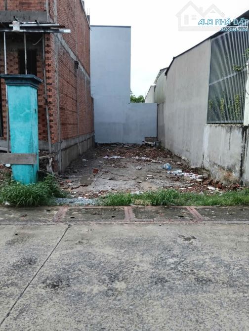 Bán đất thổ cư 1 xẹt đường Nguyễn Thị Lắng xã Tân Phú Trung Củ Chi TPHCM, DT: 5x17m.
