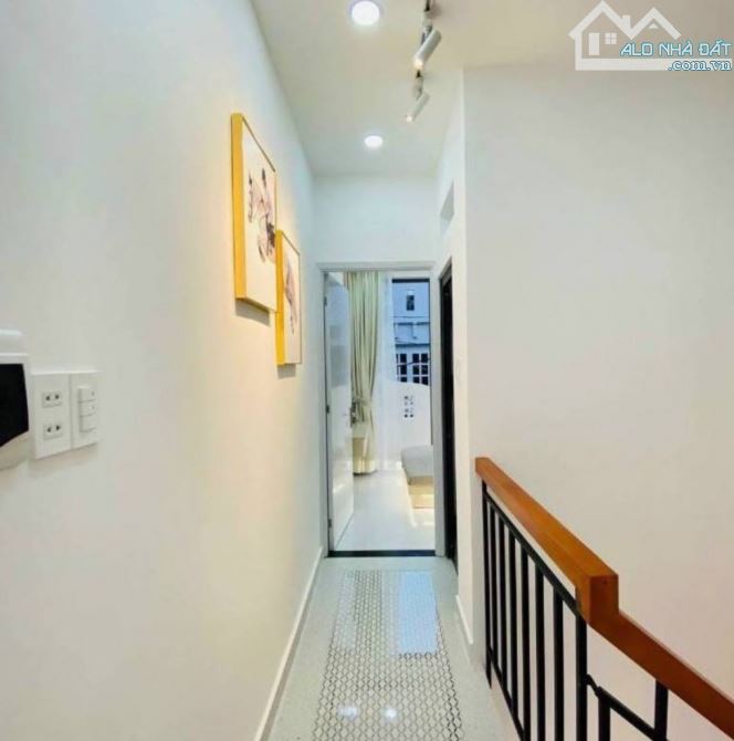 Bán nhanh nhà cô Kiều,Quận 8 Phạm Hùng 1t2l,dt lớn,gần svđ,giá 1t5 shr