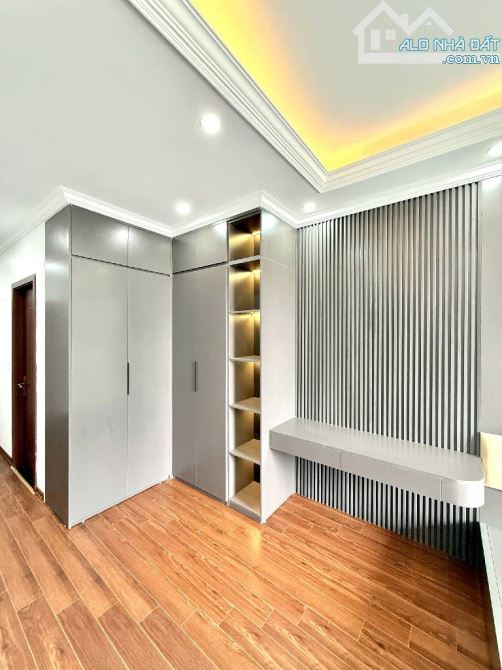 BÁN NHÀ MẶT PHỐ TAM TRINH – 5 TẦNG – THANG MÁY – NHÀ ĐẸP – Ô TÔ TRÁNH DỪNG ĐỖ NGÀY ĐÊM, gi